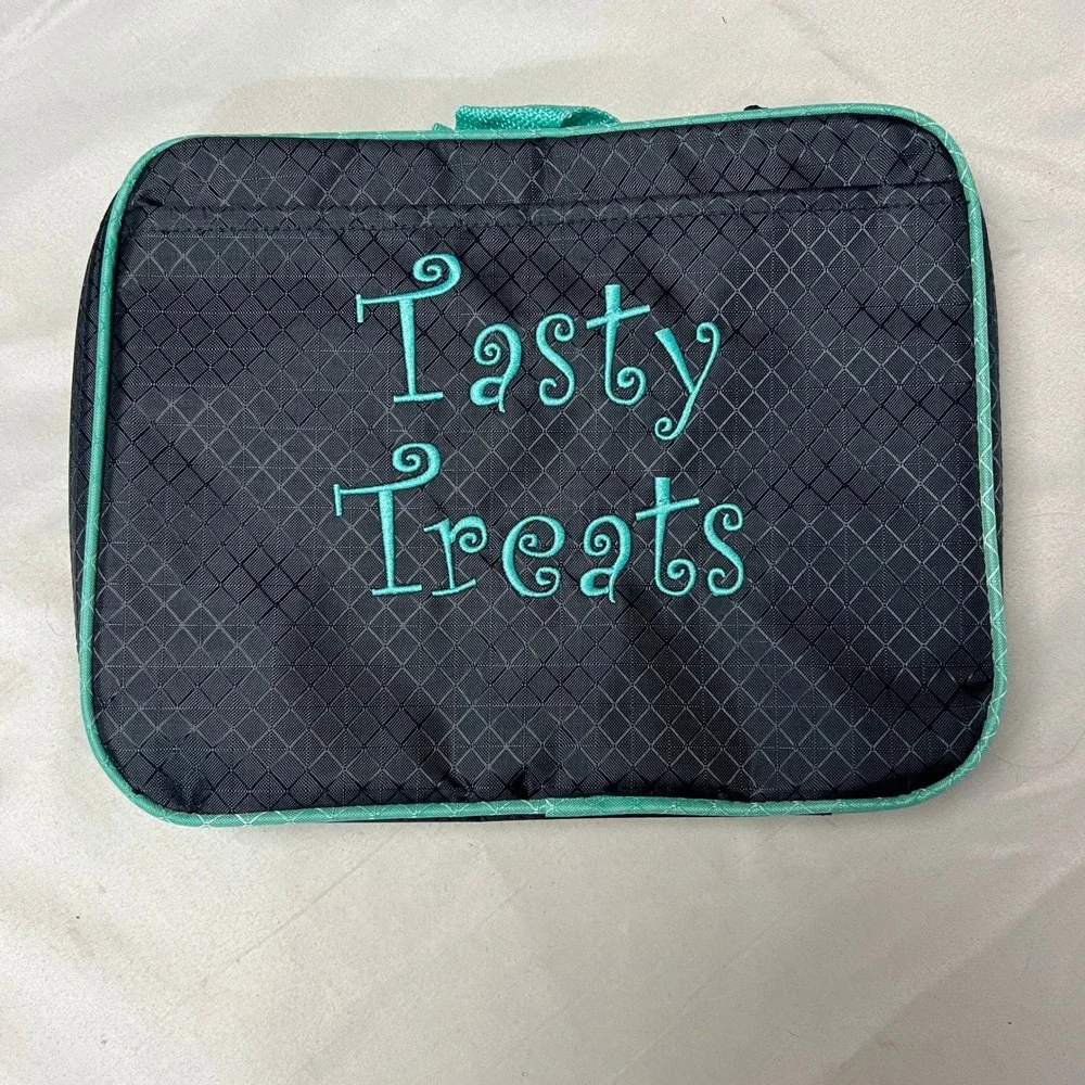 The One Lunch Box Insulated Embroidered Tasty Treats Kids‎ School Travel Navy